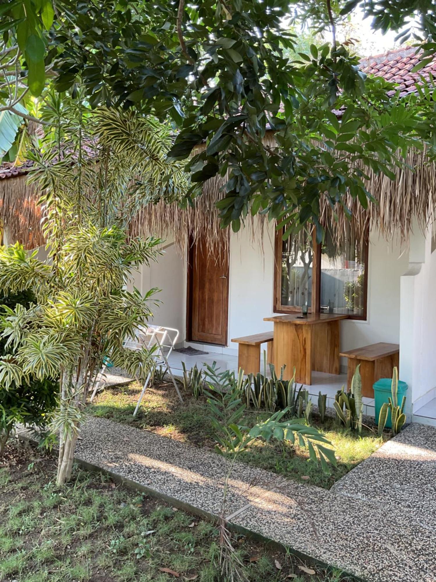 Tiga Spies Hostel Kuta  المظهر الخارجي الصورة