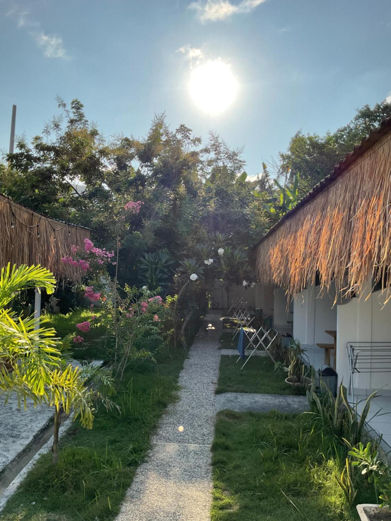Tiga Spies Hostel Kuta  المظهر الخارجي الصورة